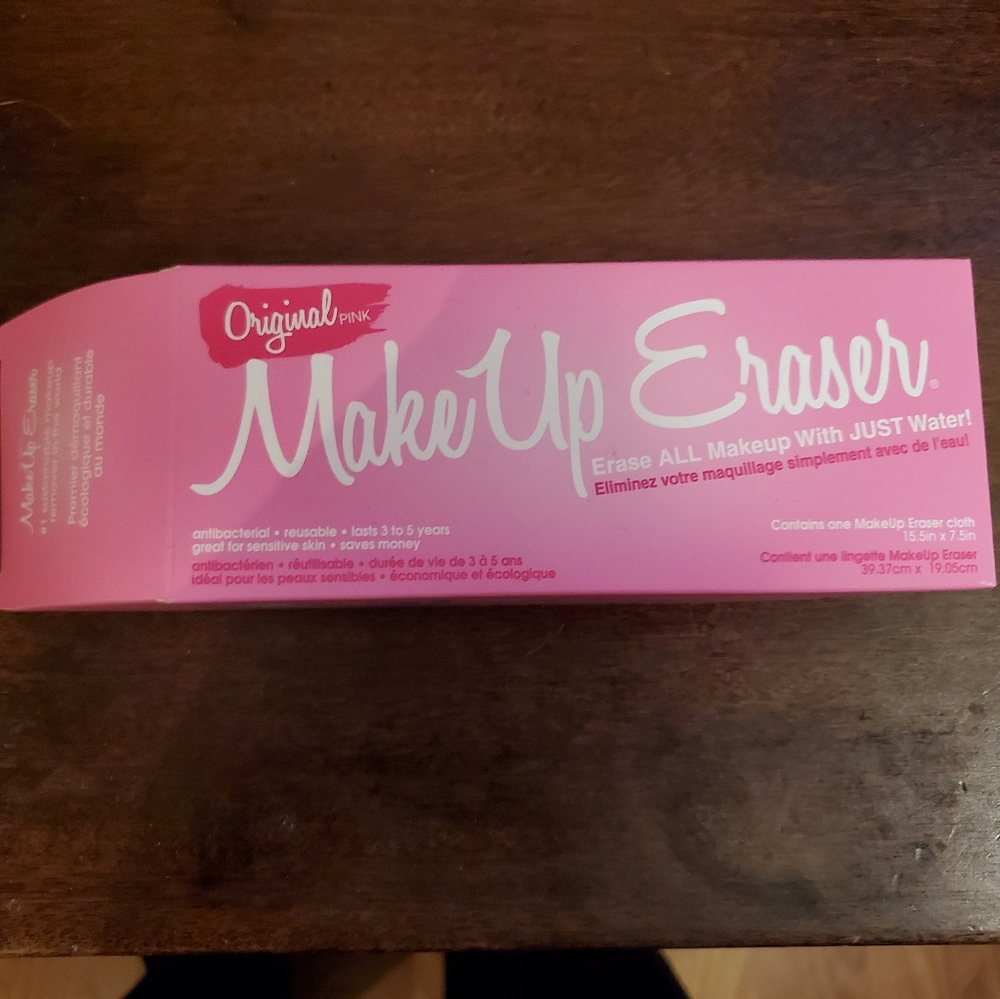 Makeup eraser